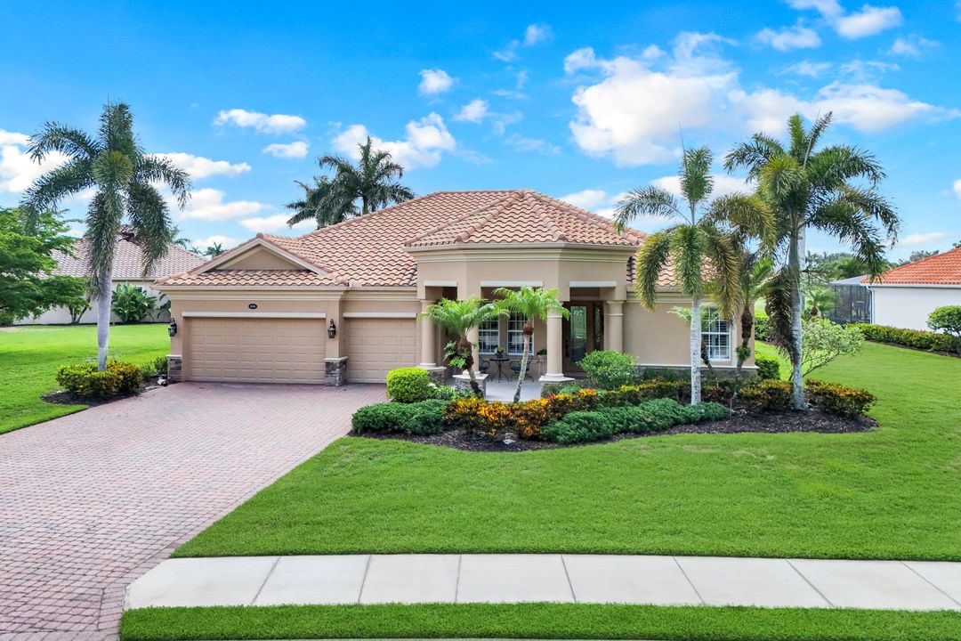 10026 Lions Bay Ct, Naples, FL 34120