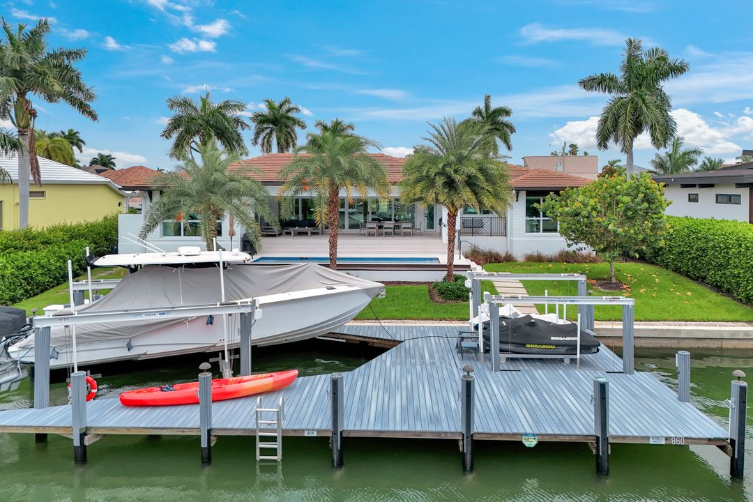 860 Partridge Ct, Marco Island, FL 34145
