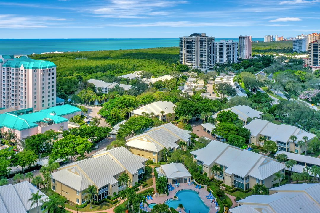 5801 Glencove Dr #502, Naples, FL 34108
