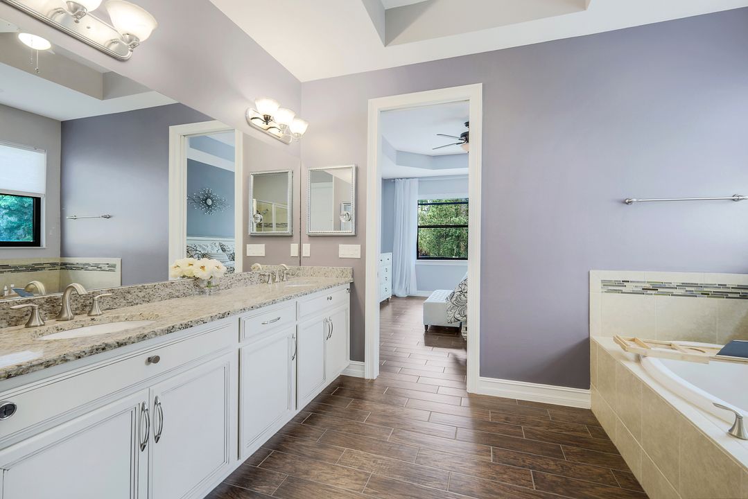 14374 Tuscany Pointe Trl, Naples, FL 34120