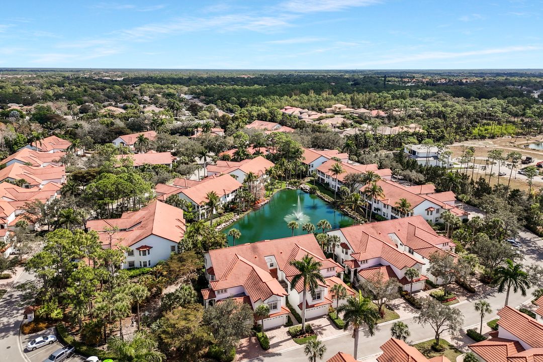 2180 Hawksridge Dr #2002, Naples, FL 34105