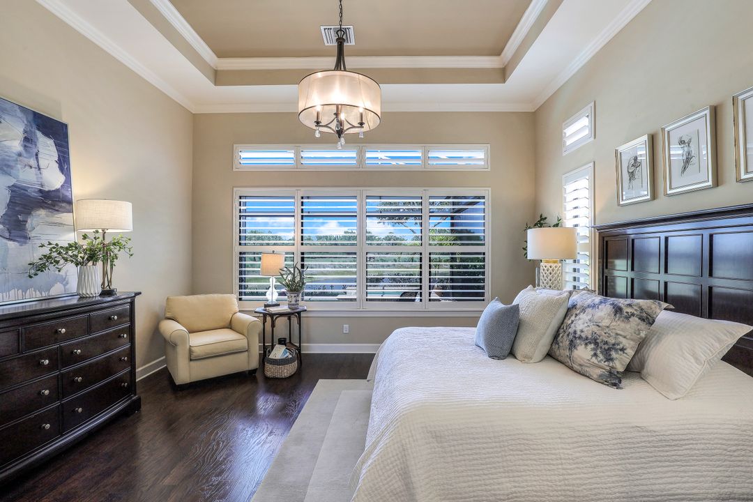 8828 Savona Ct, Naples, FL 34119