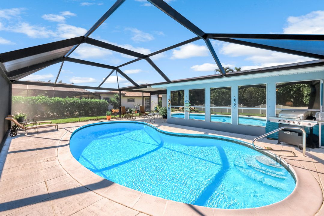 4459 Lakewood Blvd, Naples, FL 34112