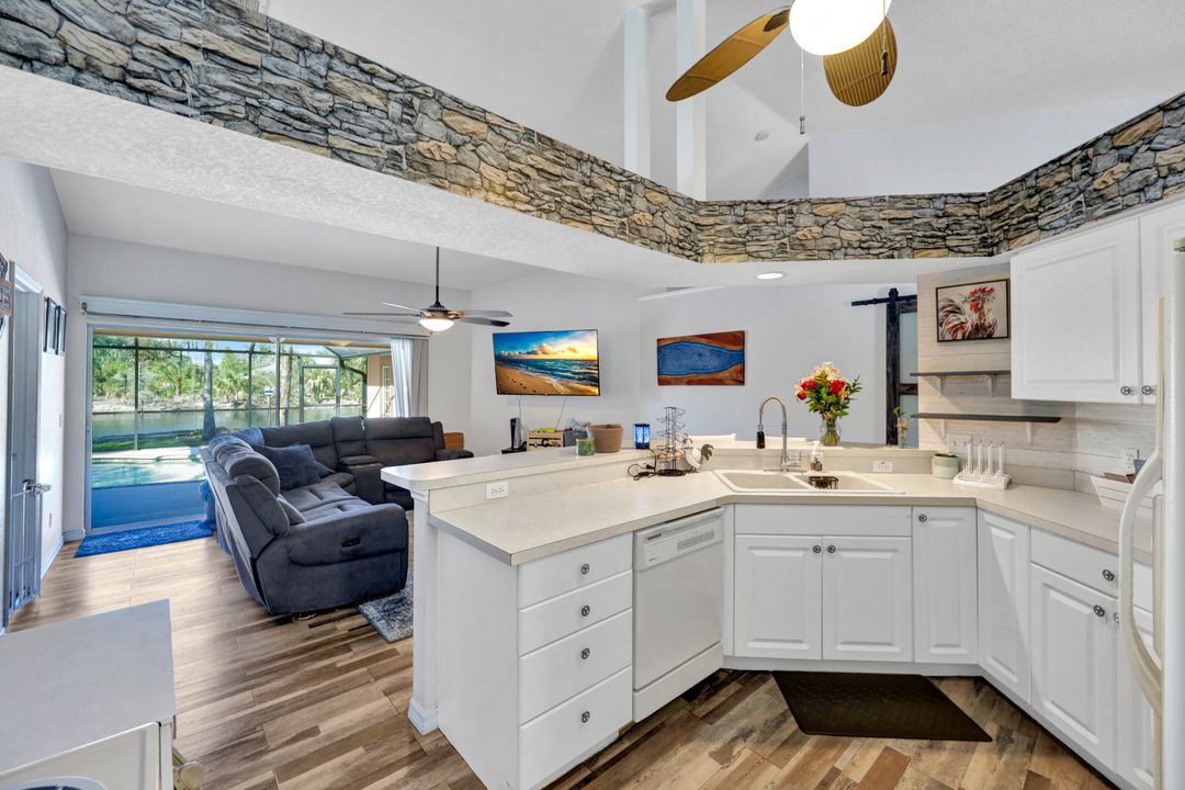 825 23rd St SW, Naples, FL 34117