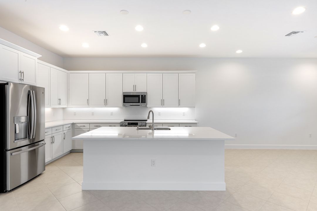 3764 Finsbury Wy, Fort Myers, FL 33905