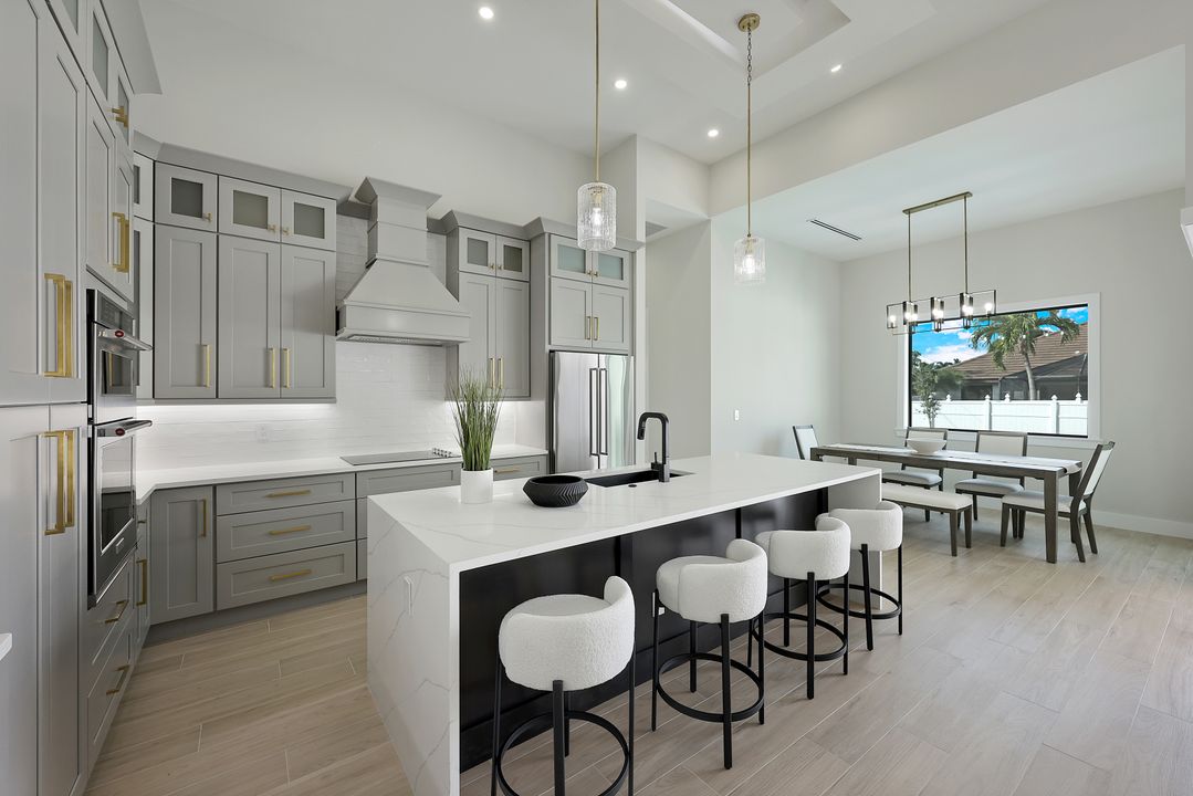 5240 SW 19th Pl, Cape Coral, FL 33914