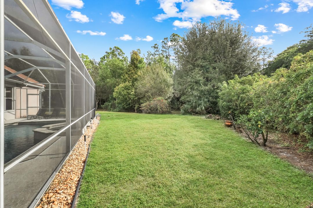 12820 Silverthorn Ct, Bonita Springs, FL 34135