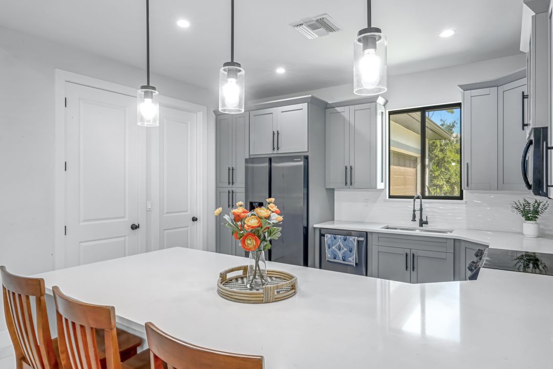 2682 4th Ave SE, Naples, FL 34117