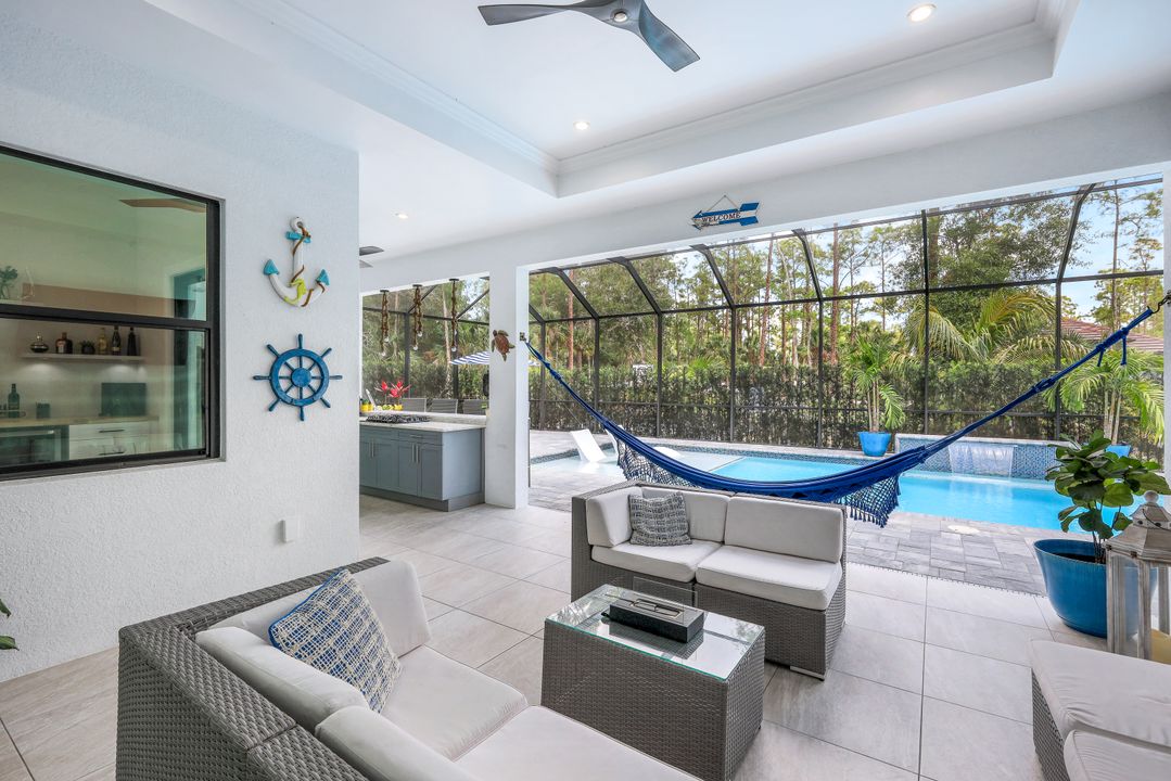 367 14th Ave NE, Naples, FL 34120