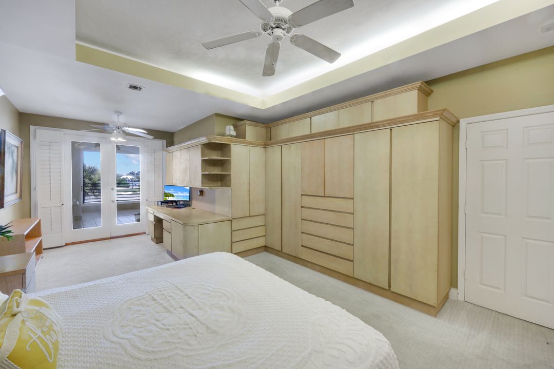 828 Hideaway Cir E #423, Marco Island, FL 34145