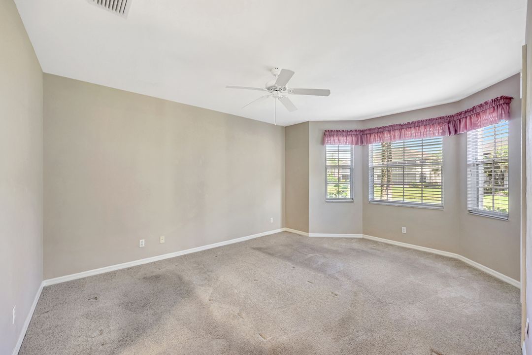 5080 Yacht Harbor Cir #103, Naples, FL 34112