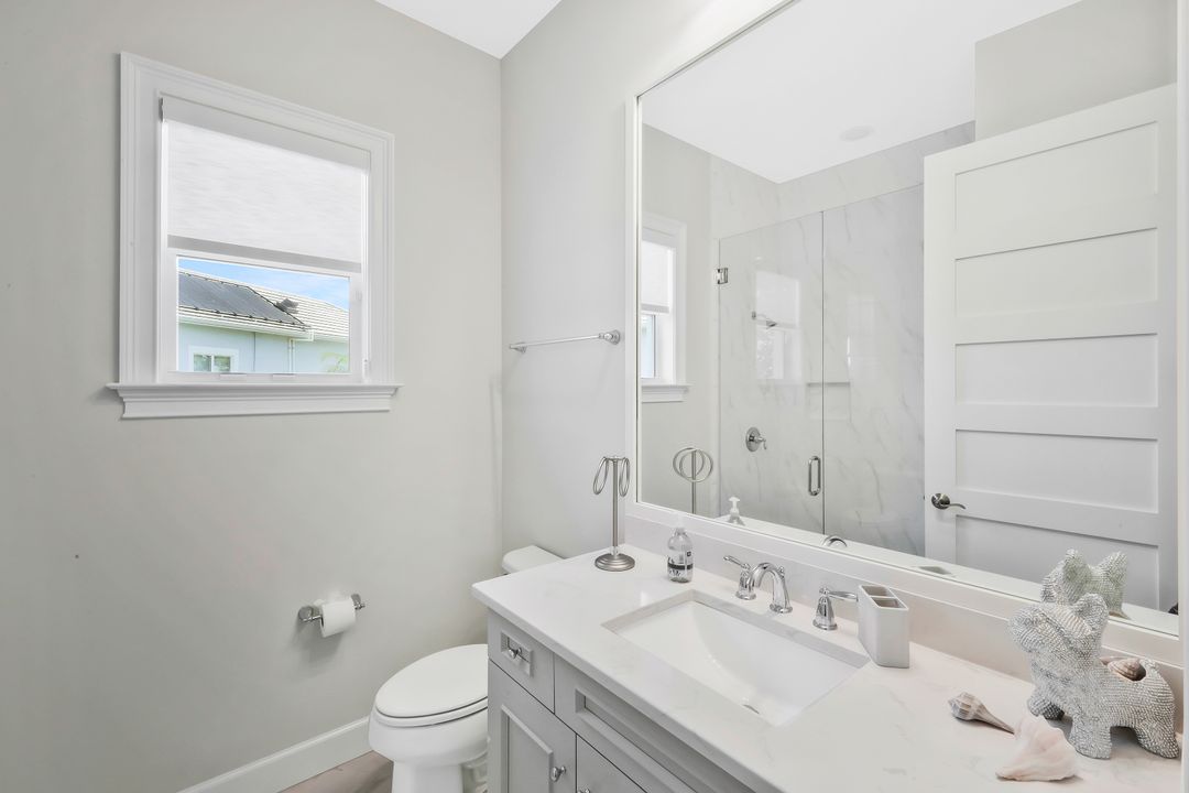 6072 Lucaya Wy, Naples, FL 34112