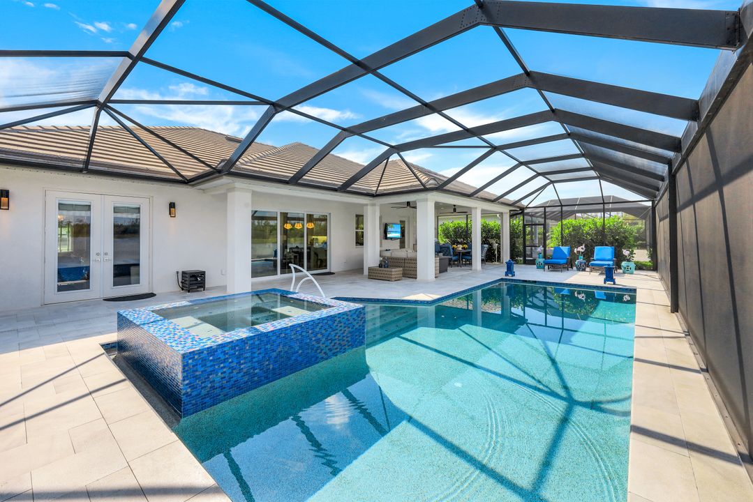 14448 Neptune Ave, Naples, FL 34114