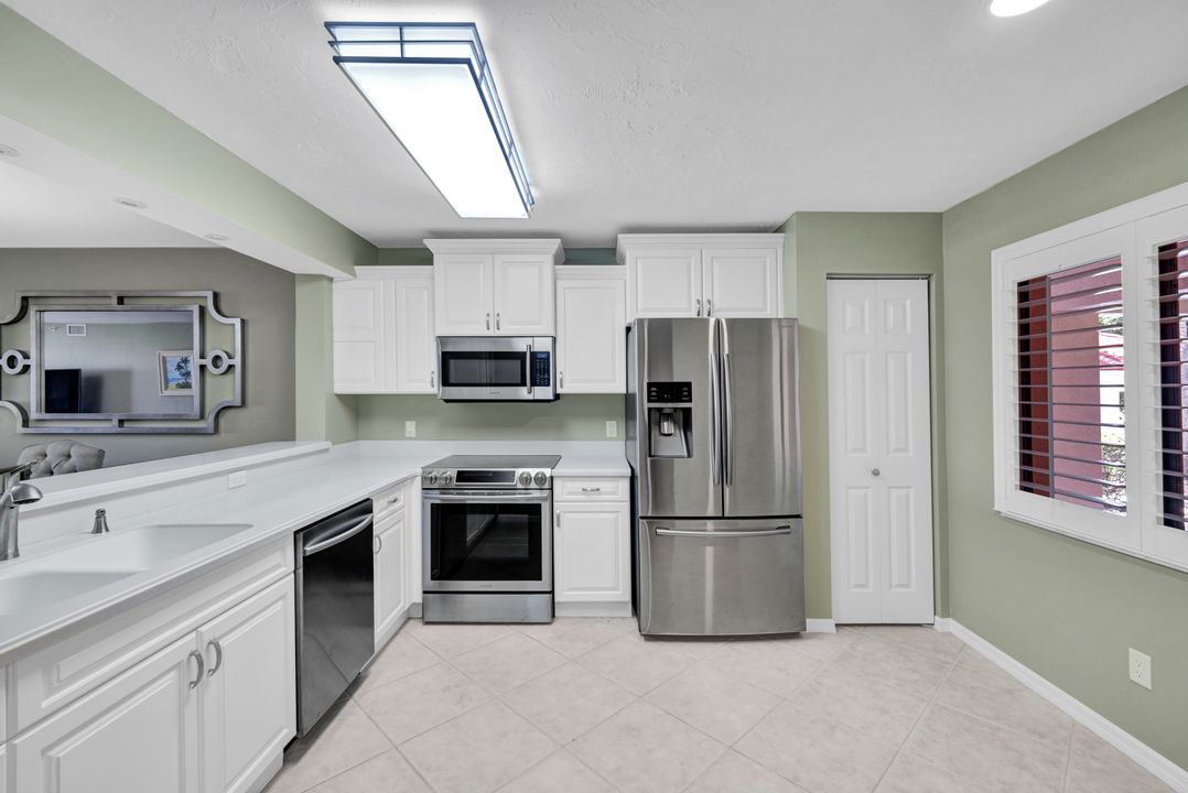 9435 Sunset Vista Dr #211, Fort Myers, FL 33919