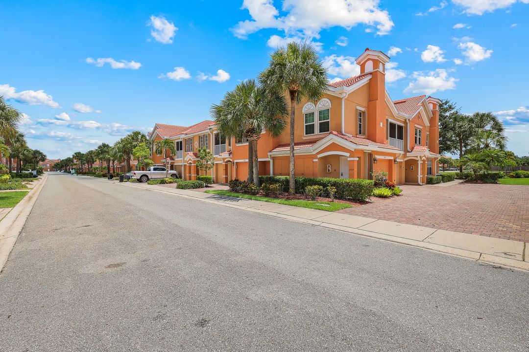 1795 Concordia Lake Cir #2508, Cape Coral, FL 33909
