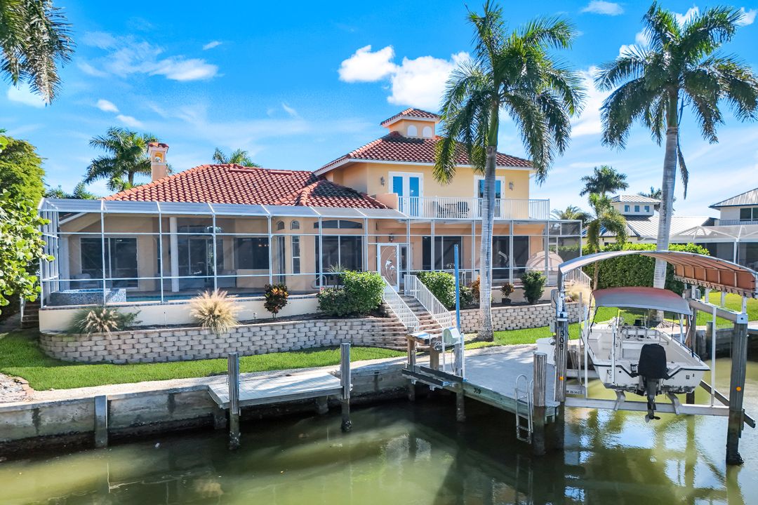 309 Rookery Ct, Marco Island, FL 34145