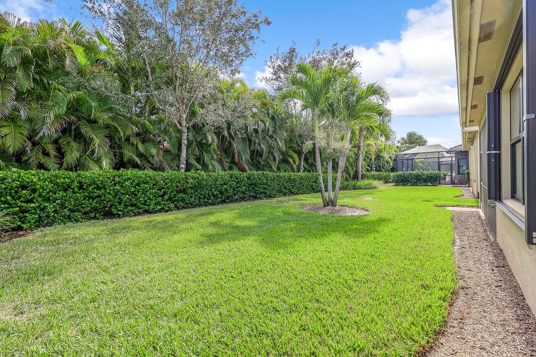 13644 Mandarin Cir, Naples, FL 34109