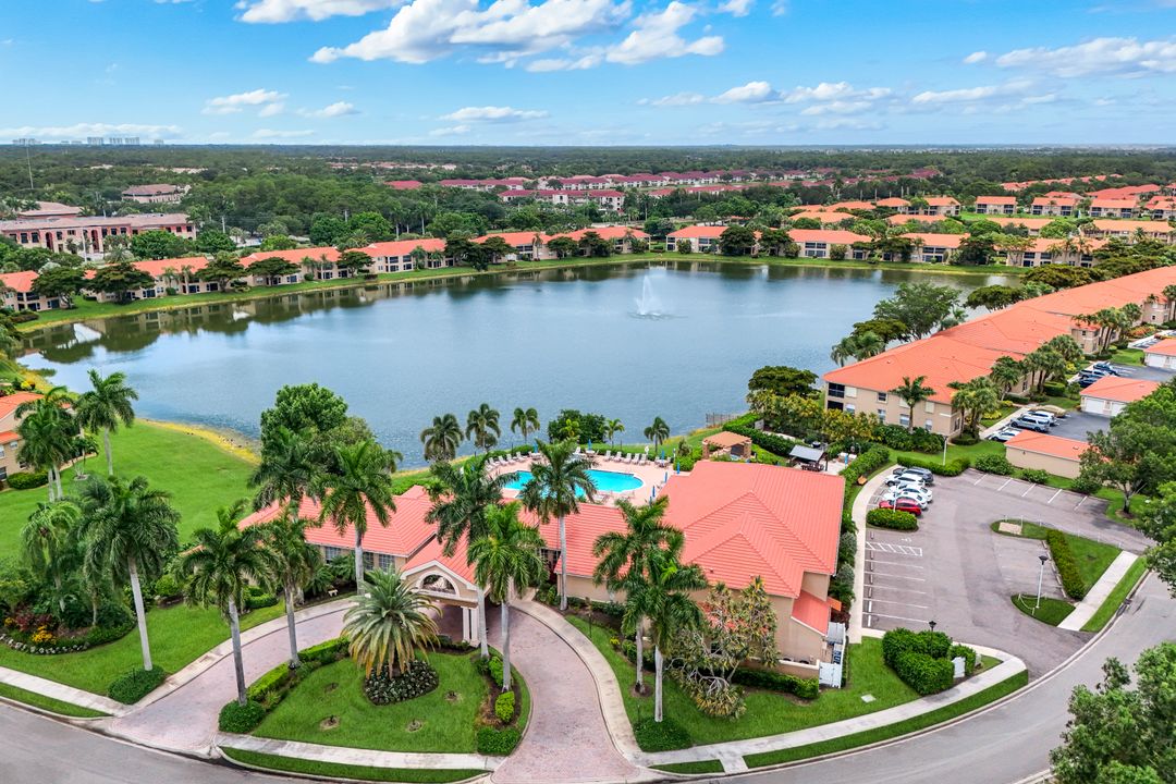 6384 Huntington Lakes Cir #103, Naples, FL 34119