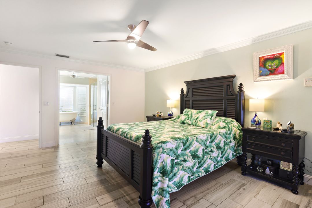 6516 Trail Blvd, Naples, FL 34108