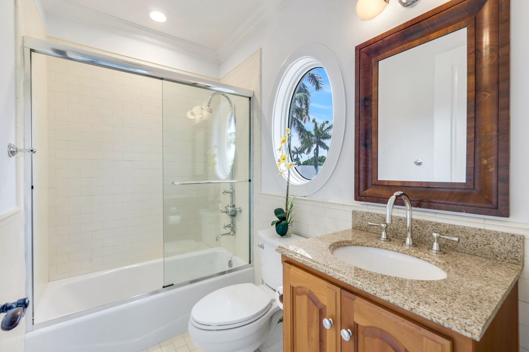 491 Wedge Dr, Naples, FL 34103