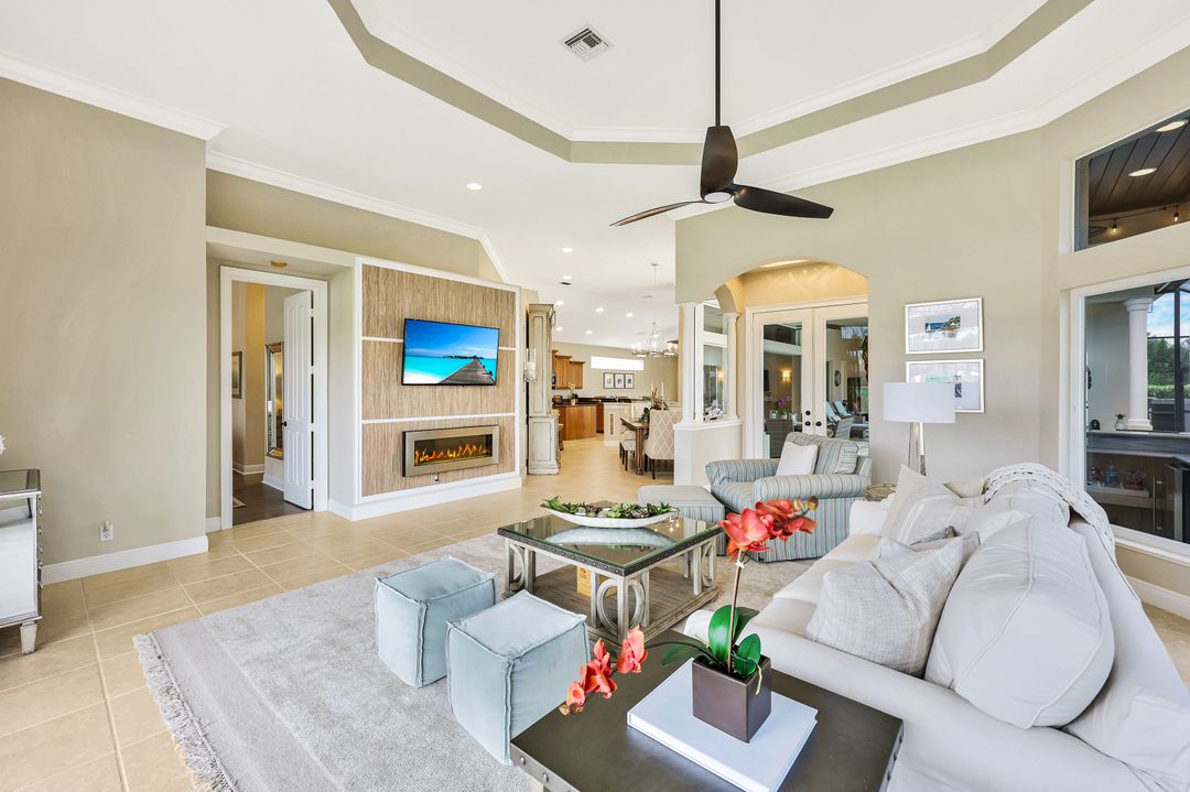 3093 Terramar Dr, Naples, FL 34119