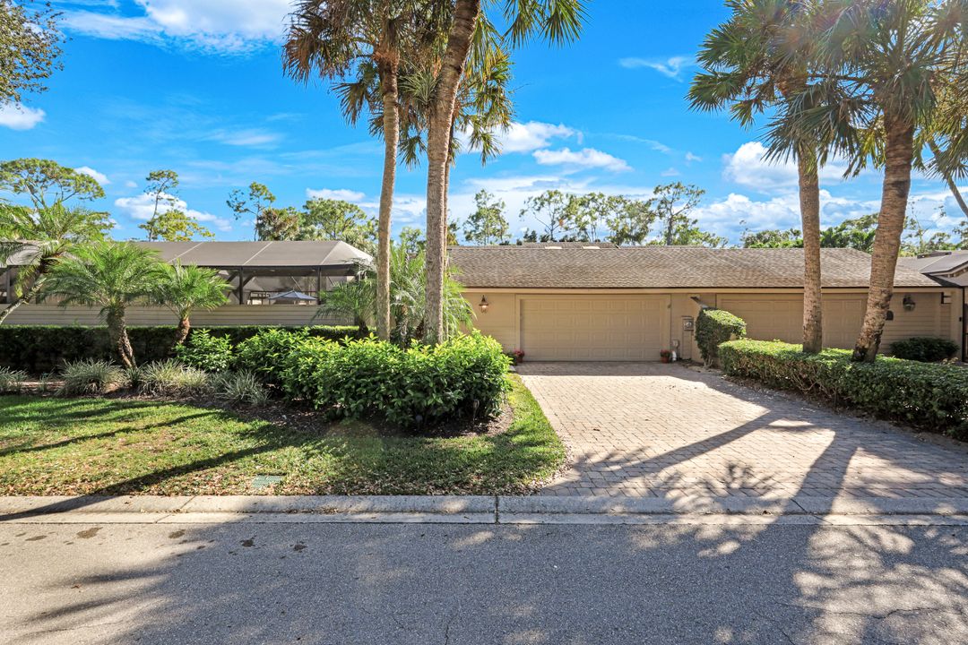 370 Edgemere Way N, Naples, FL 34105