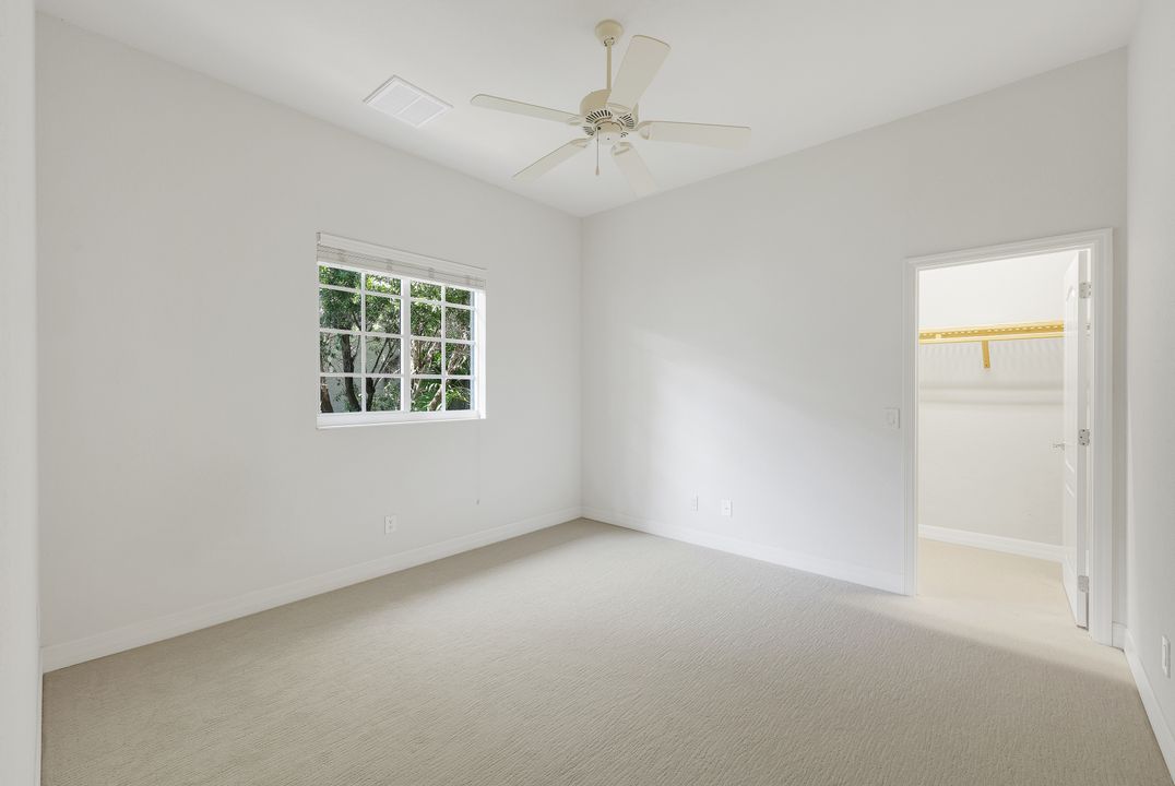 1817 Lagoon Ln, Cape Coral, FL 33914