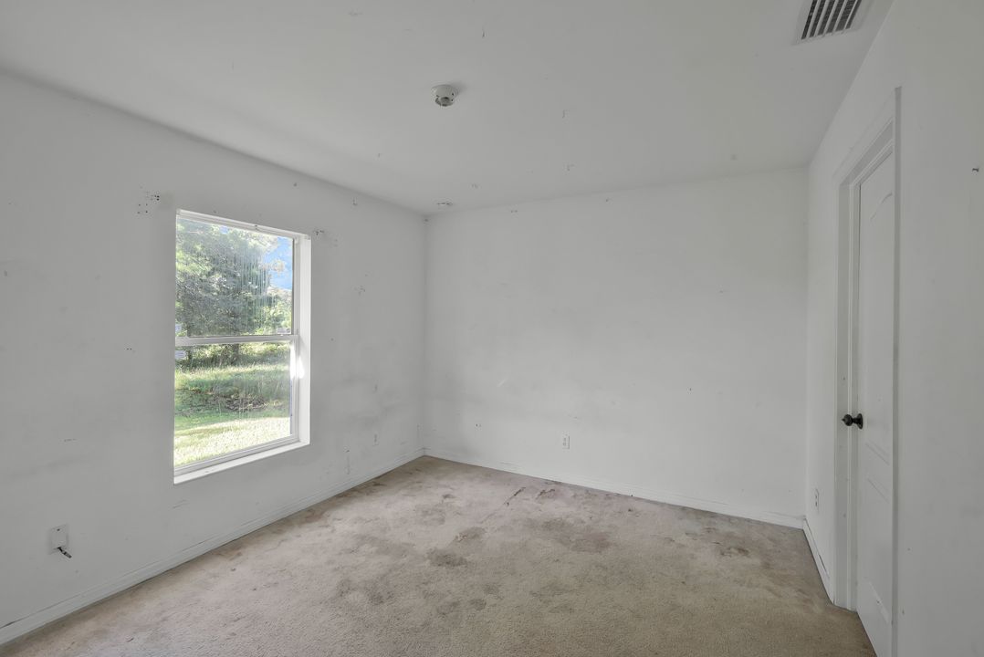 2503 5th St SW, Lehigh Acres, FL 33976