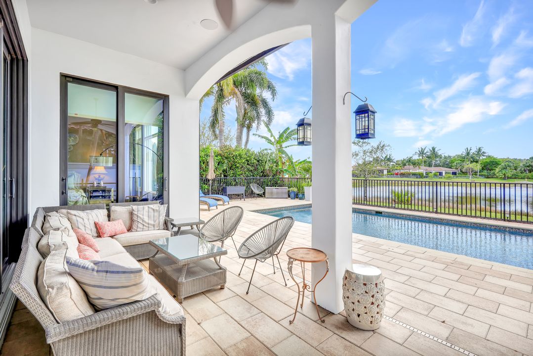 16811 Cabreo Dr, Naples, FL 34110