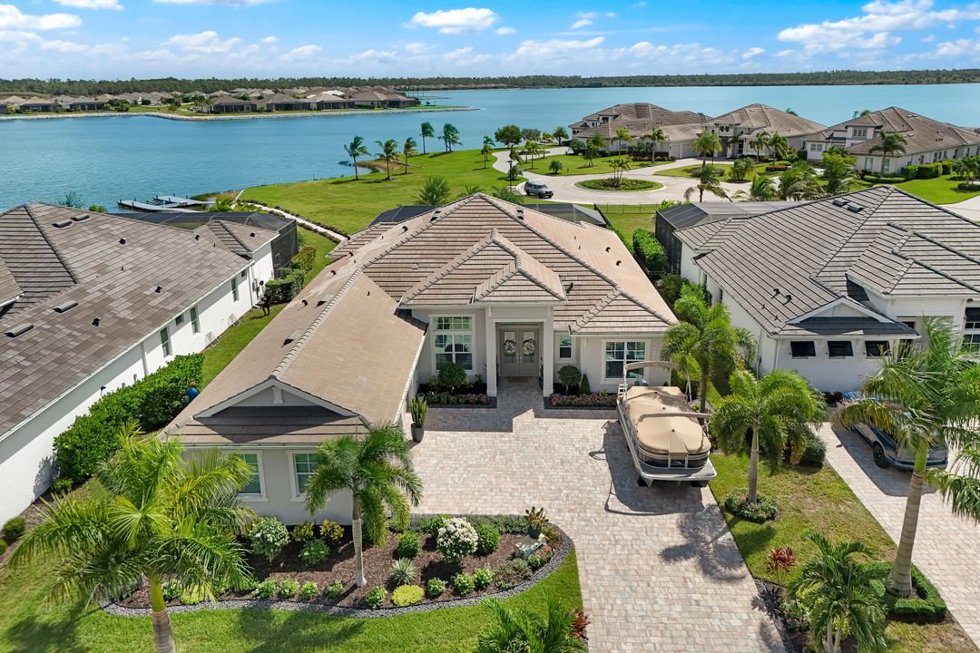 17216 Blue Sapphire Dr, Fort Myers, FL 33913