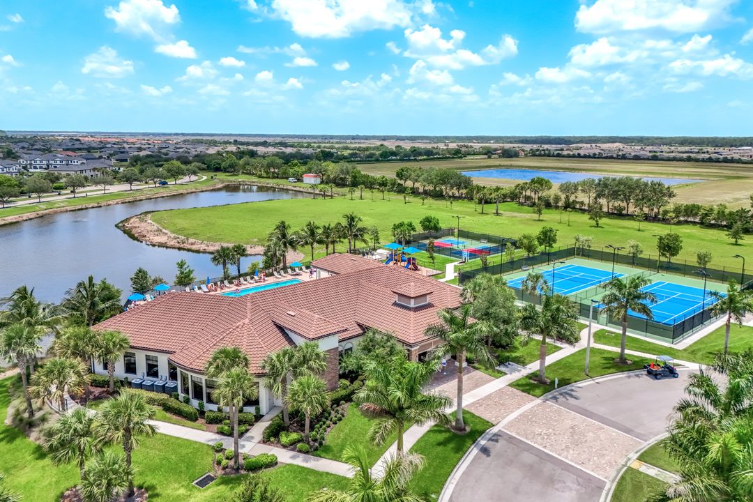 3272 Altimira Dr, Fort Myers, FL 33905