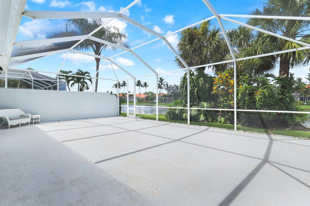 2984 Gilford Way, Naples, FL 34119