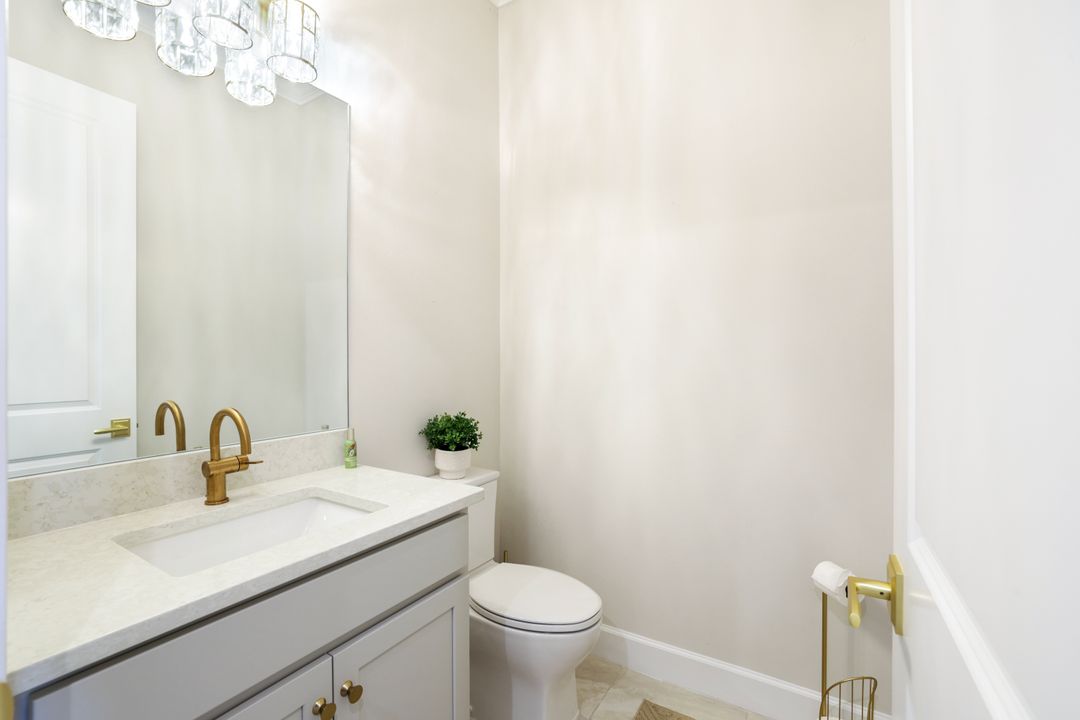 15336 Lucerna St #203, Naples, FL 34114