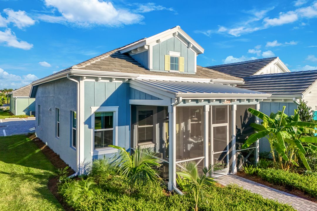 7139 Cayo Coco Ln, Naples, FL 34113