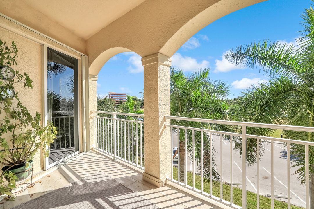 886 Park Ave #301, Marco Island, FL 34145