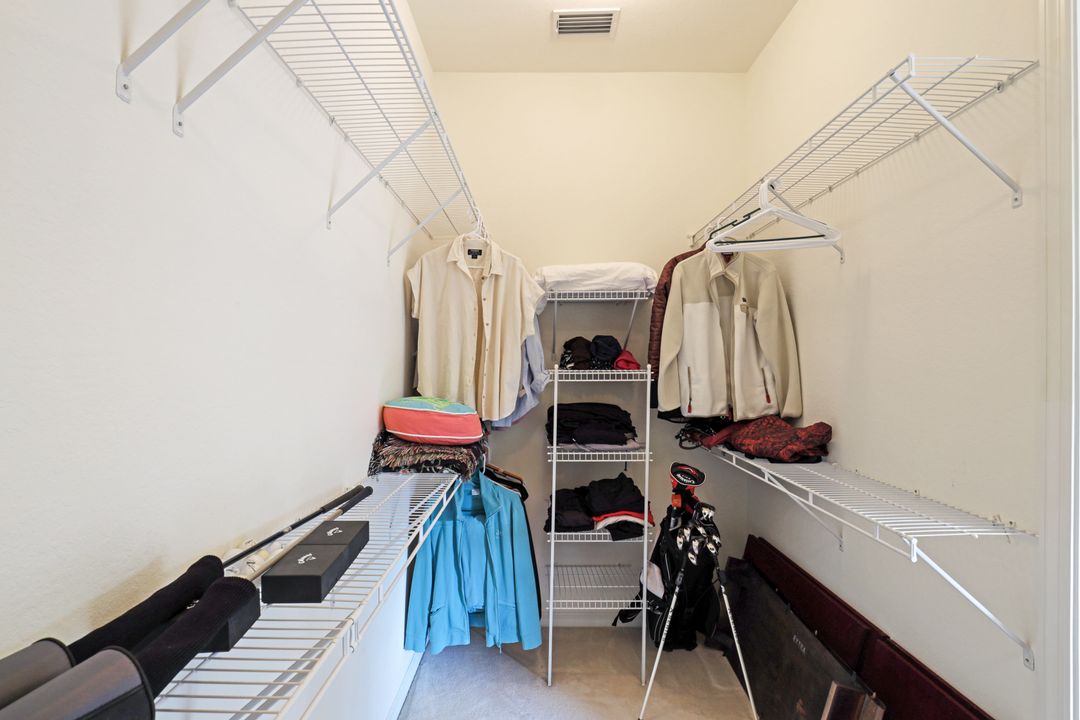 9956 St Moritz Dr, Miromar Lakes, FL 33913