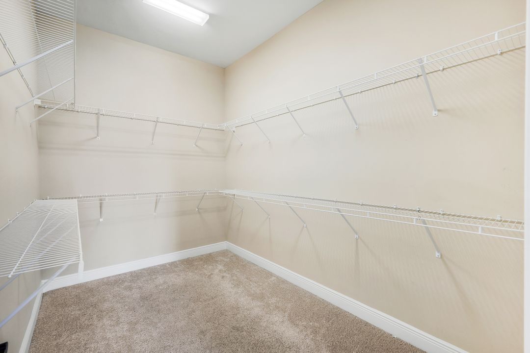 3529 Pilot Cir, Naples, FL 34120