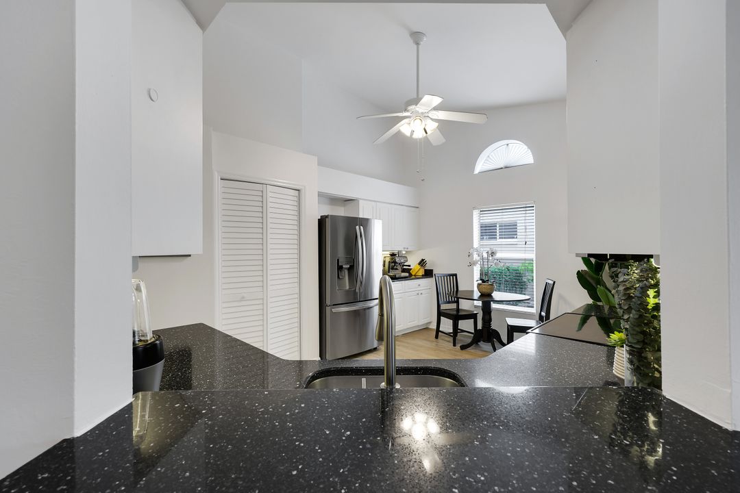 10951 Fieldfair Dr, Naples, FL 34119