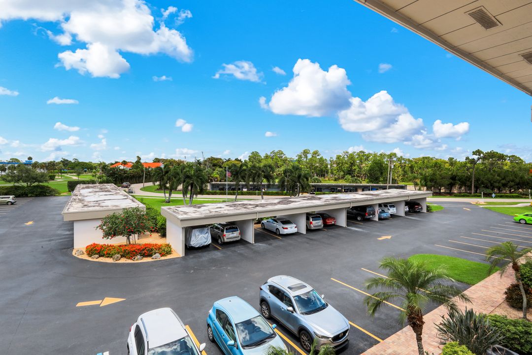 6102 Augusta Dr #307, Fort Myers, FL 33907