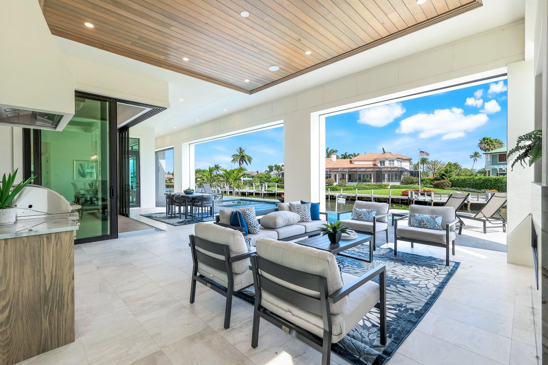 960 Iris Ct, Marco Island, FL 34145