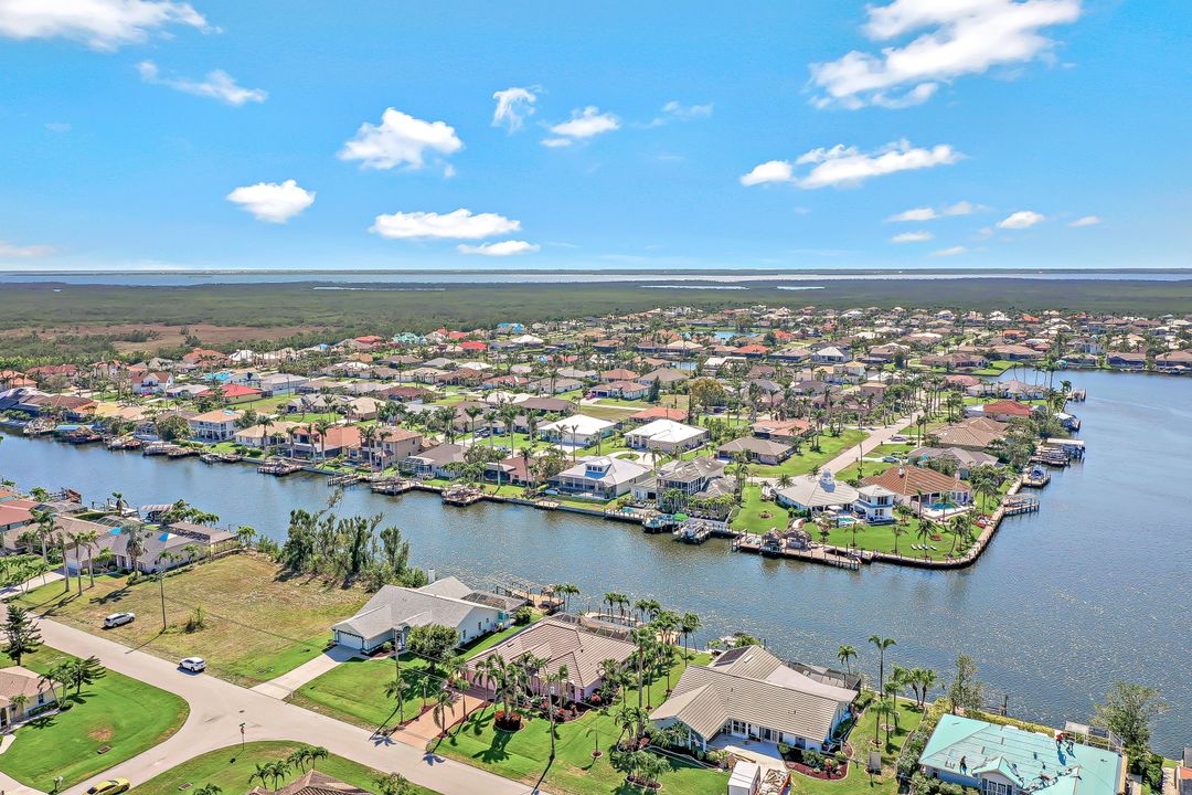 5312 SW 24th Pl, Cape Coral, FL 33914