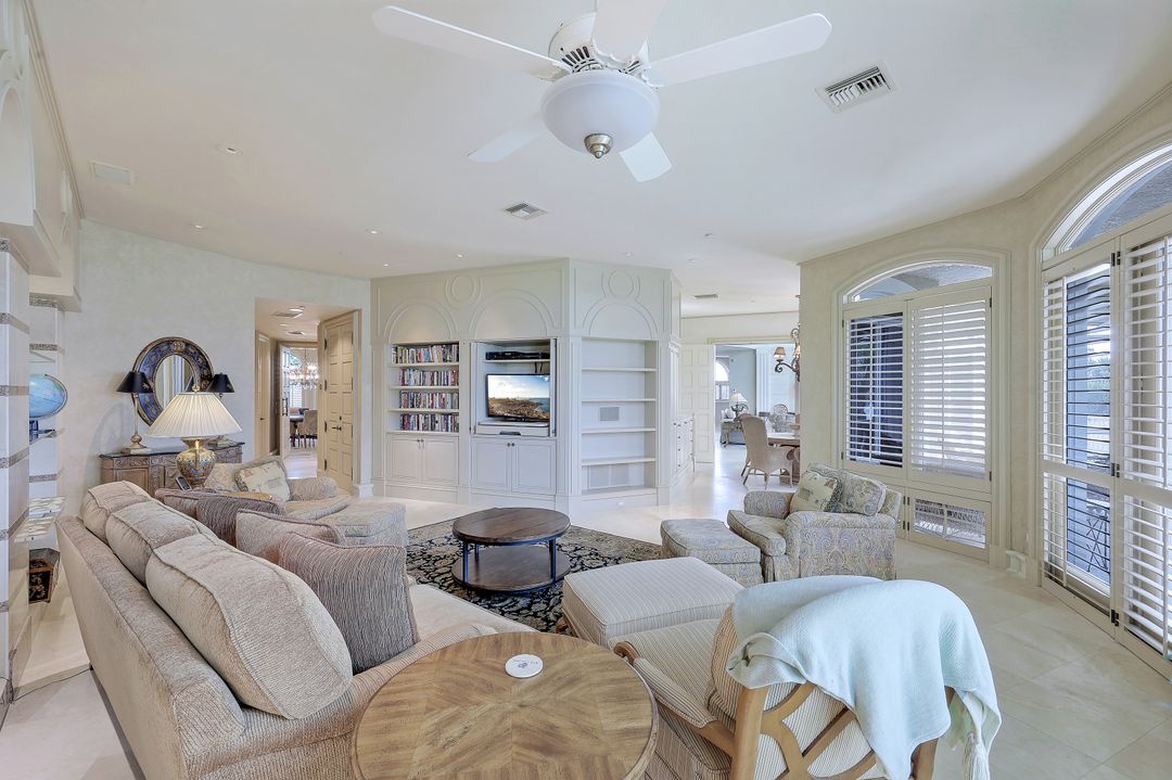 7425 Bay Colony Dr, Naples, FL 34108