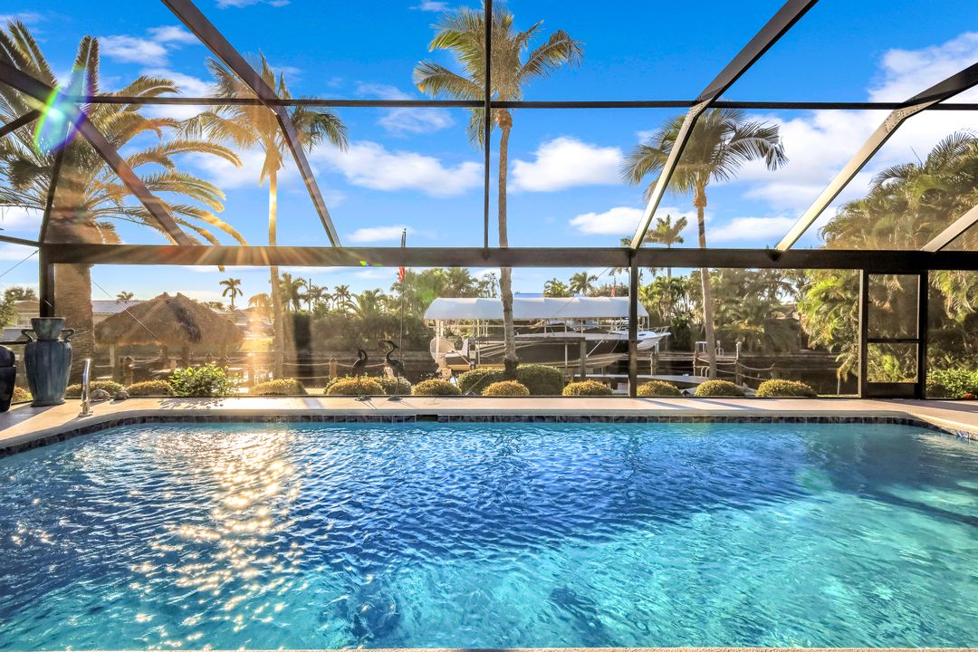 4934 SW 2nd Pl, Cape Coral, FL 33914