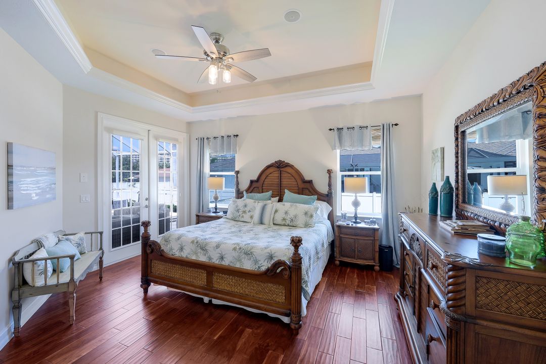 910 Montego Ct, Marco Island, FL 34145