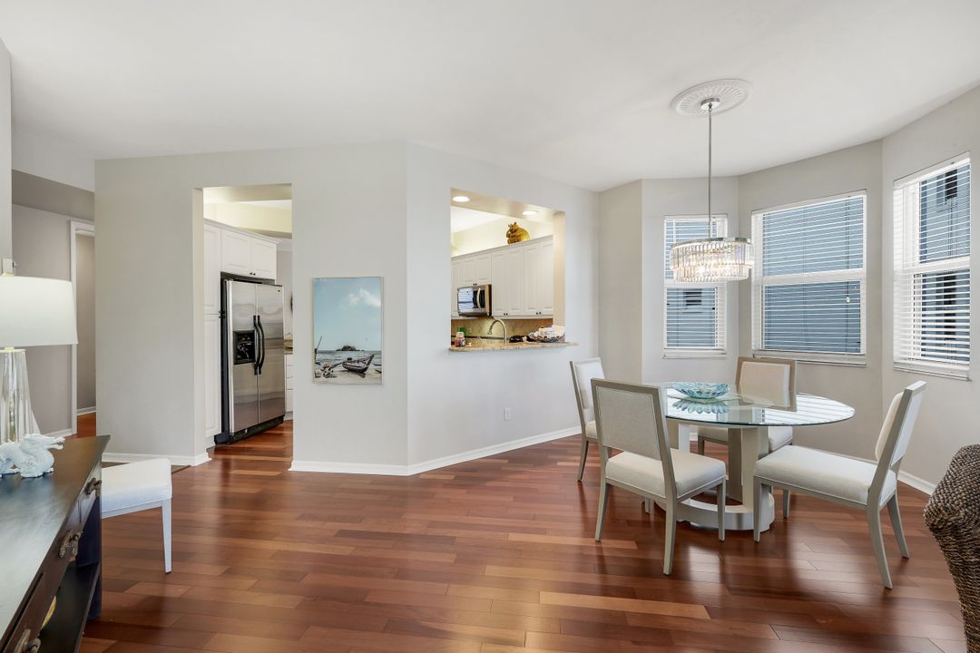 410 Flagship Dr #701, Naples, FL 34108
