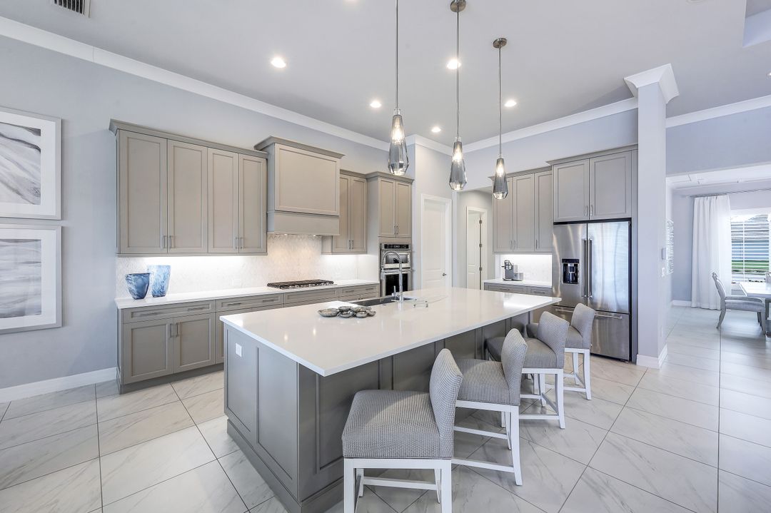 6215 Union Island Wy, Naples, FL 34113