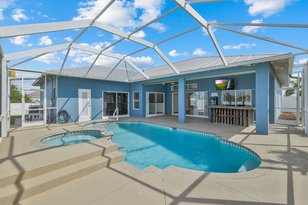 1728 NW 7th Ave, Cape Coral, FL 33993