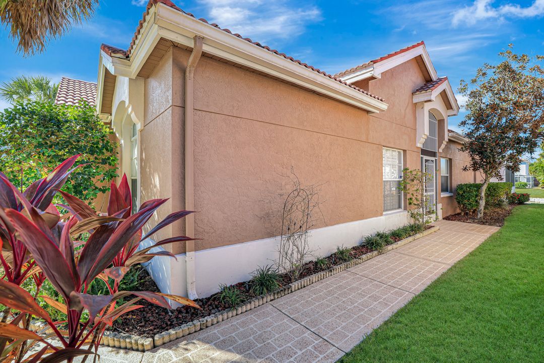 159 Lady Palm Dr, Naples, FL 34104