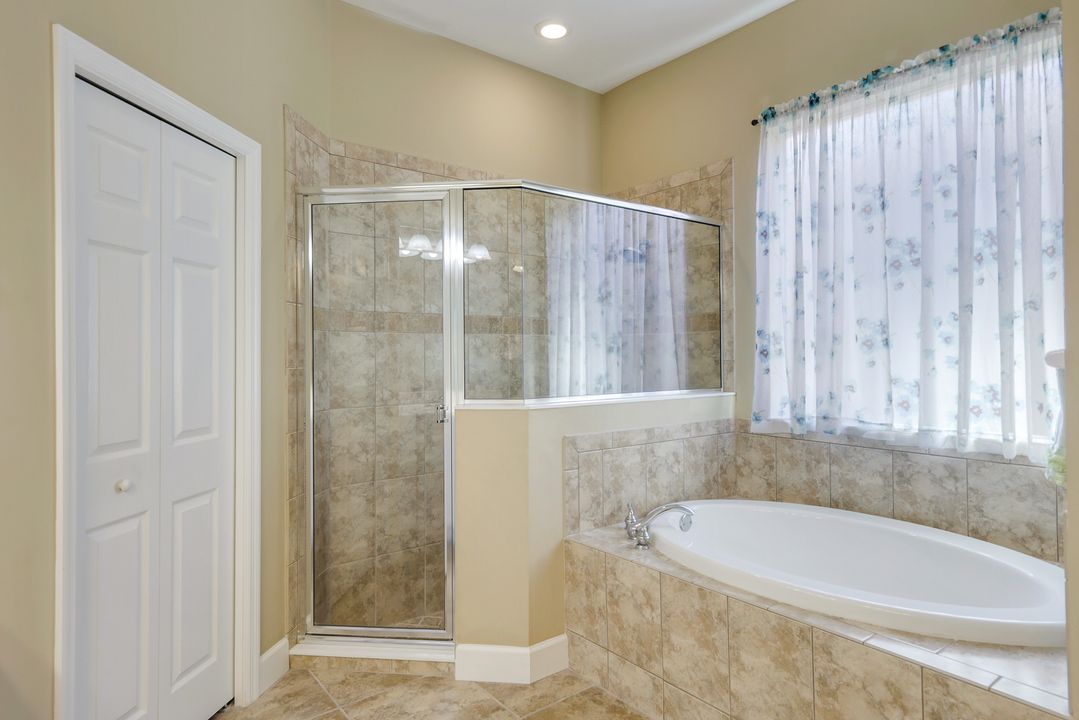 20626 Torre Del Lago St, Estero, FL 33928