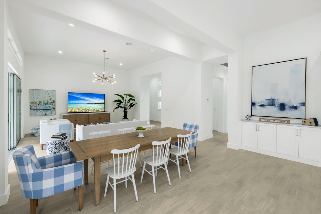 14574 Regatta Ln, Naples, FL 34114